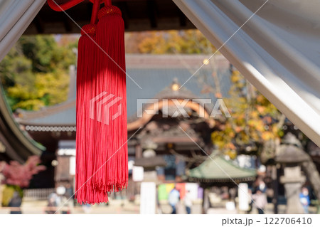 深大寺 山門幕の赤い房(東京都調布市深大寺) 深大寺 山門幕の赤い房(東京都調布市深大寺) 122706410