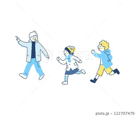 かけっこをしている冬服の子供達 122707470