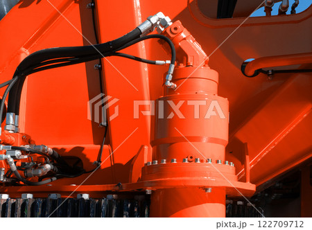 Mobile crane systems featuring turntable swing rack and pinion. 122709712