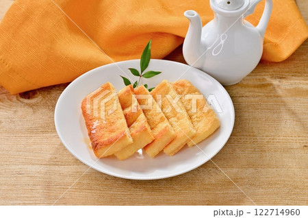 簡単料理、油揚げ焼き、焼き油揚げ、焼きお揚げ。 122714960