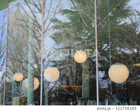 オシャレな照明|板橋区立中央図書館 オシャレな照明|板橋区立中央図書館 122716105