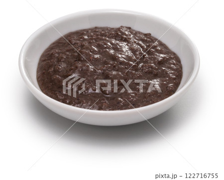 マムトム、ベトナムの小エビに塩を加え発酵させて作った調味料 マムトム、ベトナムの小エビに塩を加え発酵させて作った調味料 122716755