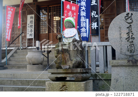 小豆島土庄町西光字境内のお地蔵様-1 小豆島土庄町西光字境内のお地蔵様-1 122718871