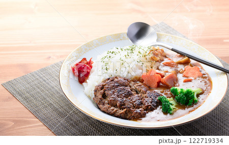 ハンバーグカレー 122719334