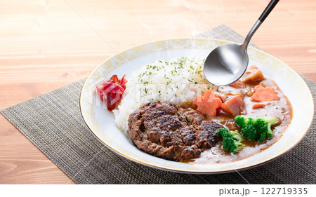 ハンバーグカレー 122719335
