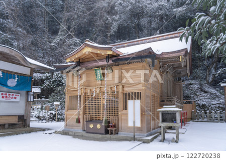 冬の鞍馬寺参道　由岐神社（靫明神）　本殿 122720238