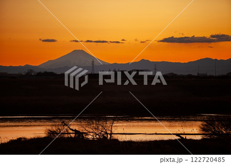 利根川と夕景 122720485