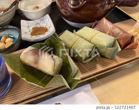 奈良郷土料理　柿の葉寿司 122721407