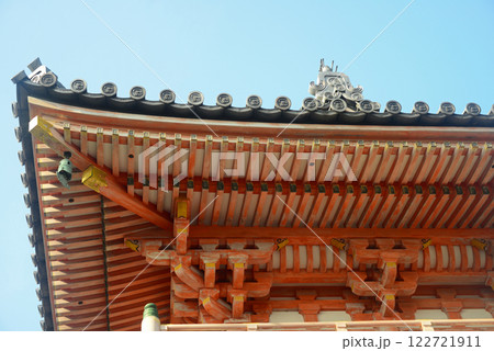 小豆島土庄町西光寺四恩の門の屋根 122721911