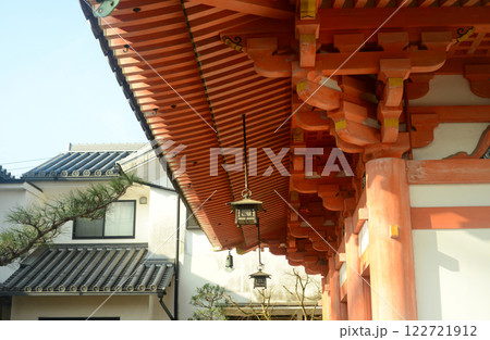 小豆島土庄町西光寺四恩の門の裏手 122721912