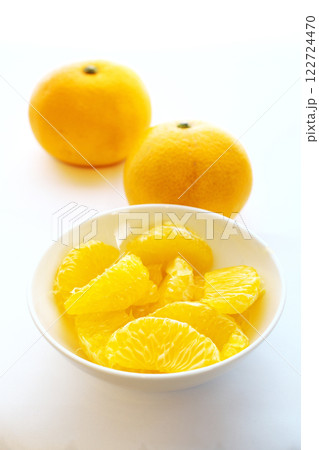 薄皮を剥いた八朔 薄皮を剥いた八朔 122724470