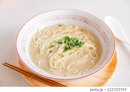 豚骨ラーメン 122725747