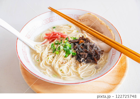 豚骨ラーメン 122725748