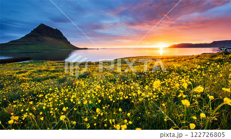 The picturesque sunset over landscapes and waterfalls. Kirkjufell mountain,Iceland 122726805