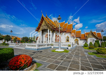 Marble Temple (Wat Benchamabophit) Wat Benchamabophit is one of the most popular places in Bangkok, Thailand, which is visited by tourists. 122729394