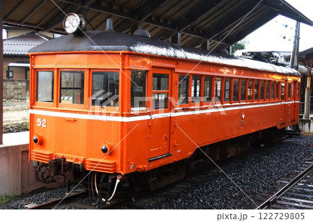 一畑電鉄の風景 出雲大社前駅(デハニ52型) 一畑電鉄の風景 出雲大社前駅(デハニ52型) 122729805