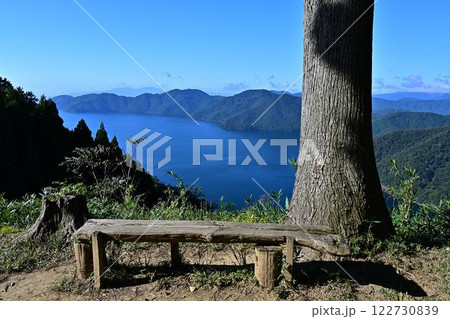 賤ヶ岳山頂からの景色 賤ヶ岳山頂からの景色 122730839