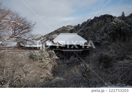 雪化粧した清水の本堂 雪化粧した清水の本堂 122733203