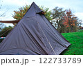 ワンポールテントのクローズアップ 122733789