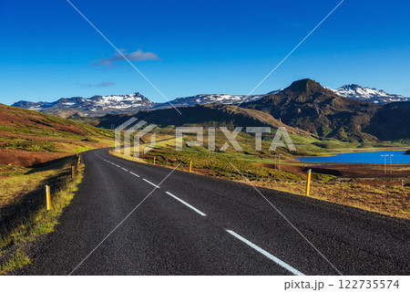 Asphalt road to the mountains Iceland. Beauty world Asphalt road to the mountains Iceland. Beauty world 122735574