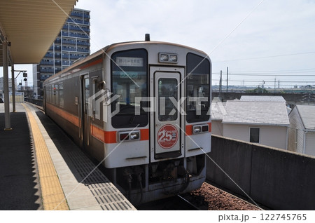 東海交通事業城北線　勝川駅 122745765