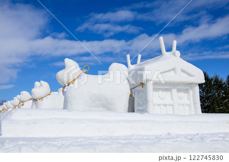 2025年　晴天に恵まれた　犬っこ祭り　秋田県湯沢市 122745830