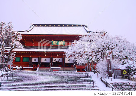 日光市　日光山輪王寺　三仏堂 122747141