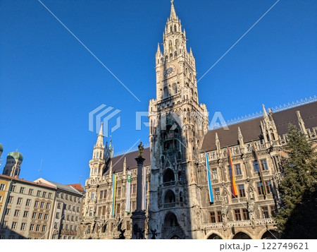 ドイツのミュンヘン新市庁舎 122749621