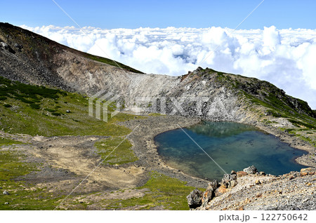 9月の乗鞍、権現池（撮影地：乗鞍、蚕玉岳） 122750642