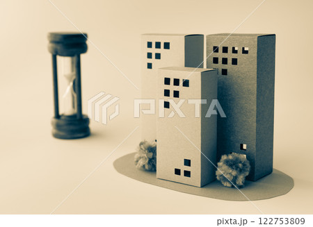 不動産と砂時計 ビル 高層マンションの築年数 時 不動産と砂時計 ビル 高層マンションの築年数 時 122753809