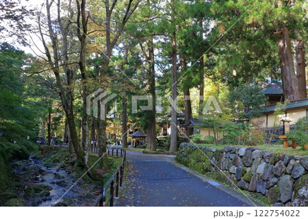 The Zen Buddhist gardens next to Daihonzan Eiheiji Temple (the Temple of Eyernal Peace) in Fukui Japan 122754022