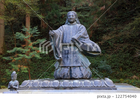 The Zen Buddhist gardens next to Daihonzan Eiheiji Temple (the Temple of Eyernal Peace) in Fukui Japan 122754040