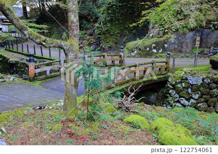 The Zen Buddhist gardens next to Daihonzan Eiheiji Temple (the Temple of Eyernal Peace) in Fukui Japan 122754061