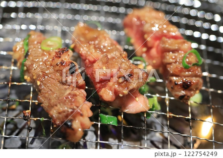 黒毛和牛焼肉（中落ちカルビ） 122754249