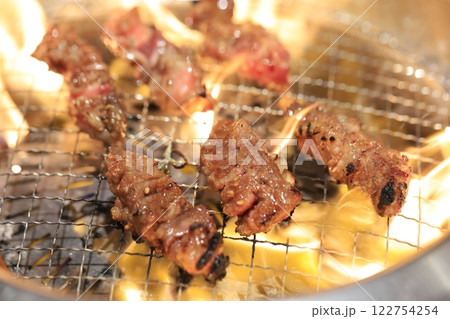 黒毛和牛焼肉（中落ちカルビ） 122754254