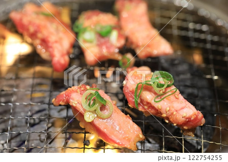黒毛和牛焼肉（中落ちカルビ） 122754255
