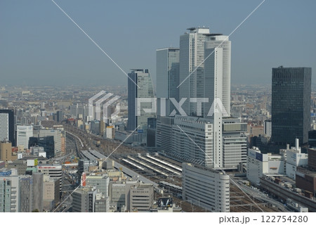 名古屋駅の高層ビル群 122754280