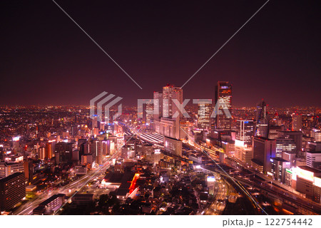 名古屋駅の高層ビル群の夜景 名古屋駅の高層ビル群の夜景 122754442