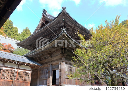 Daihonzan Eiheiji temple, the zen buddhist Temple of eternal peace, located in Fukui Prefecture in Japan Daihonzan Eiheiji temple, the zen buddhist Temple of eternal peace, located in Fukui Prefecture in Japan 122754480