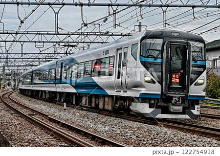 朝の特急湘南 122754918