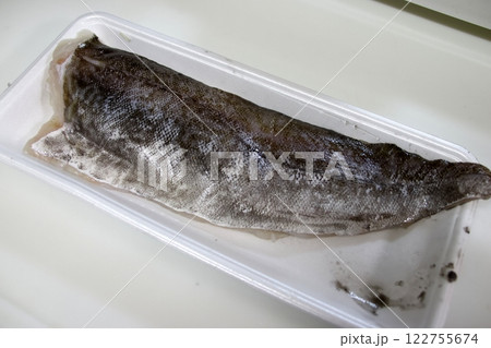 新鮮なたら 122755674