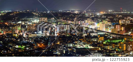 (上熊本方面)夜空と都市景観の夜景に映えるスポットから観える絶景パノラマ風景(花岡山展望台)  (上熊本方面)夜空と都市景観の夜景に映えるスポットから観える絶景パノラマ風景(花岡山展望台)  122755923
