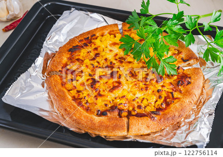 リベイクしたトマトソースのピザ リベイクしたトマトソースのピザ 122756114