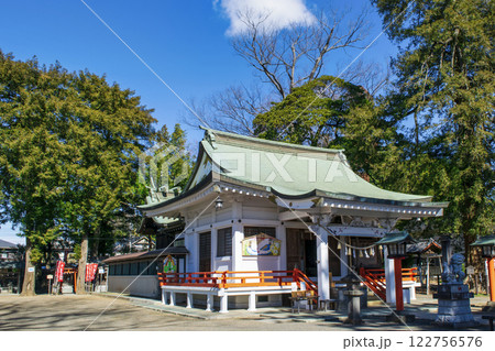 埼玉県白岡市　白岡八幡神社　拝殿　神馬伝承の神社 122756576