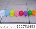 並んだ水風船 122758452