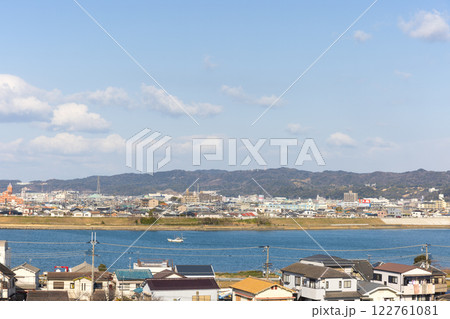 和歌山市の紀ノ川の風景 和歌山市の紀ノ川の風景 122761081
