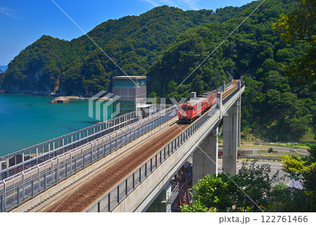 関西・近畿・餘部駅(余部駅)・空の駅があった余部鉄橋を通過する山陰本線・兵庫県香美町(6) 関西・近畿・餘部駅(余部駅)・空の駅があった余部鉄橋を通過する山陰本線・兵庫県香美町(6) 122761466