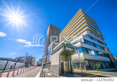 日本の横浜都市景観 東急新横浜線　新綱島駅エレベーターなどを望む。新時代に希望の光＝9日 122762052