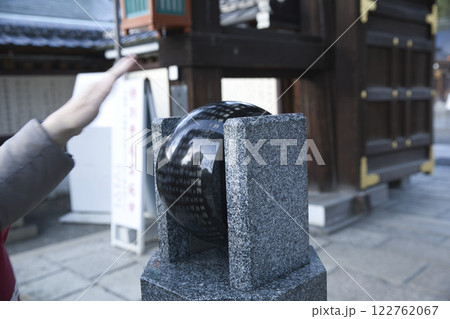 護王神社　表門にある御千度車7 122762067