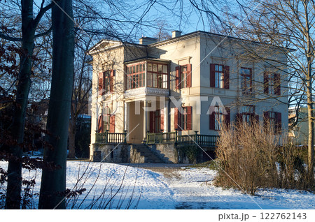 Classical Architecture Home in Frosty Scene 122762143